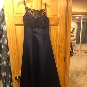 Morgan and Co, prom dress, size 5/6, navy blue, gently used